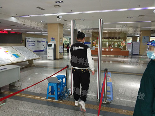 紅外測(cè)溫安檢門(mén)