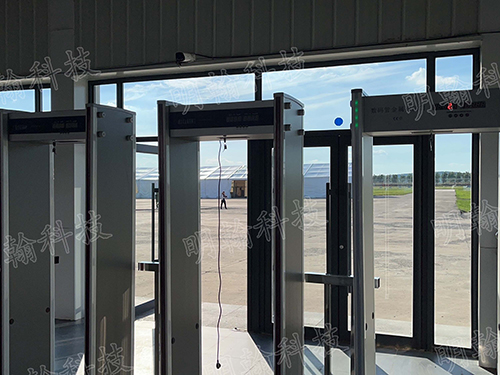 機(jī)場(chǎng)用安檢門
