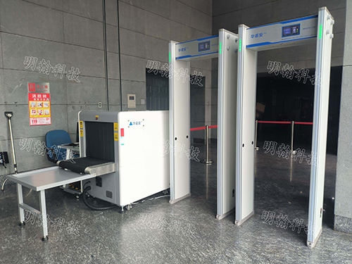 安檢機(jī)安檢門